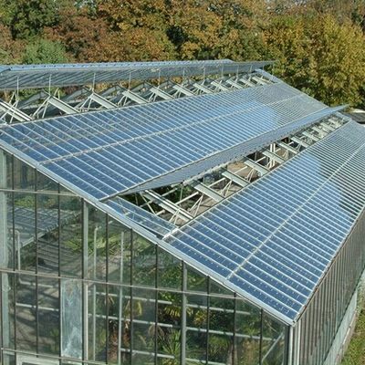 Conservazione del calore da serra con pannelli fotovoltaici e di grande capacità di stoccaggio