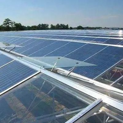 Sistema fotovoltaico a pellicola di plastica PE/Po per serre commerciale per agricoltura sostenibile